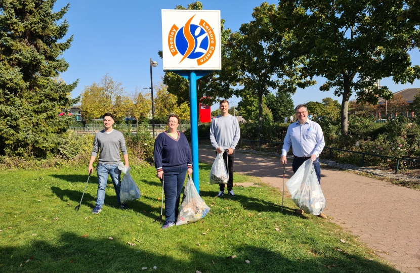 Iain Stewart litter-picking with local councillors